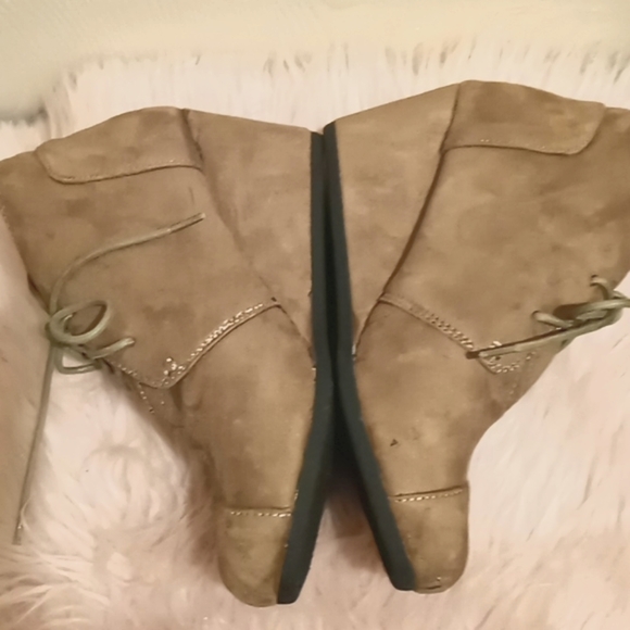 NEW! Top Moda Forever Link  Faux Suede  Booties Camel SIZE 5 1/2 - Picture 3 of 10